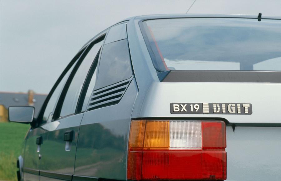 Детали экстерьера Citroen BX 19 Digit 1985 года  (фото 2 из 3)